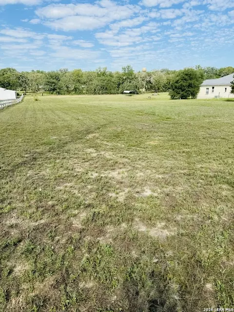 214 Bluebonnet Rdg, La Vernia, TX 78121