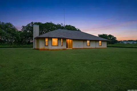 3061 Horse Ranch Rd, San Antonio, TX 78264