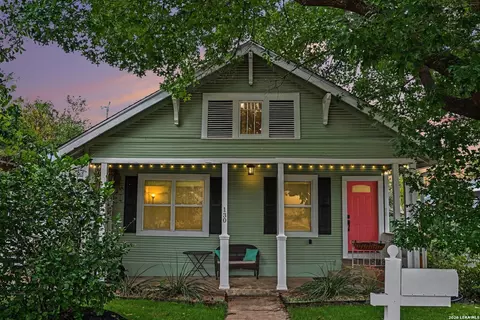 130 Groveland Pl, San Antonio, TX 78209