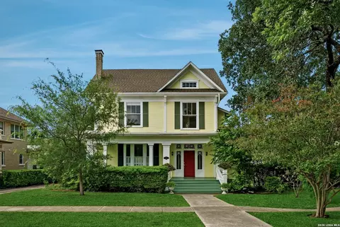 124 E Smt, San Antonio, TX 78212