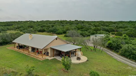 8177 Wendel Rd, Harper, TX 78631