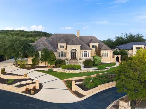 12 Highgate Dr, San Antonio, TX 78257