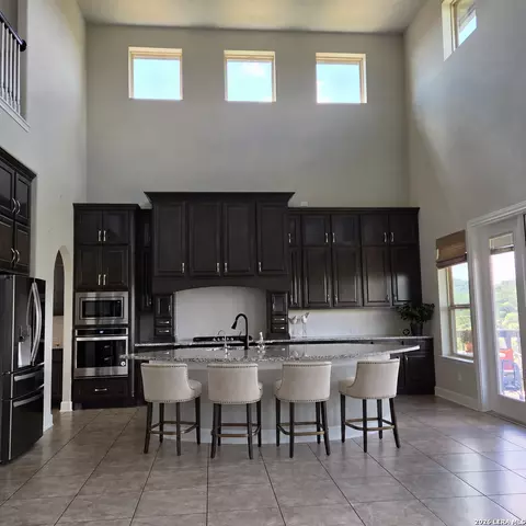 Kitchen - 18806 Canyon View Pass, Helotes, TX 78023 photo 3 of 3