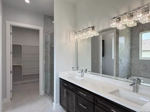 Bath - 165 E Short Meadow Dr, Lytle, TX 78052 photo 6 of 12