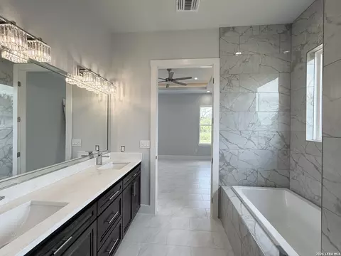 Bath - 165 E Short Meadow Dr, Lytle, TX 78052 photo 5 of 12