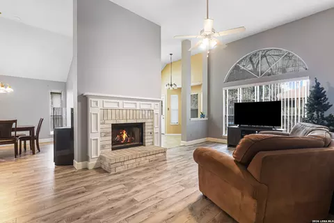6018 Wilde, San Antonio, TX 78240
