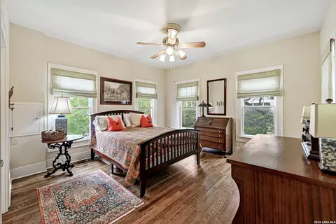 Bedroom - 403 E Bowie, Luling, TX 78648 photo 3 of 4