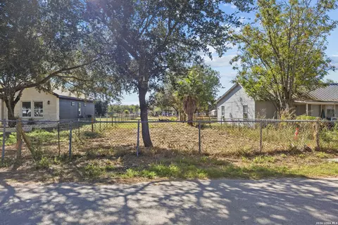 00 Oak St Lot 2 Oak St, Lytle, TX 78052 photo 6