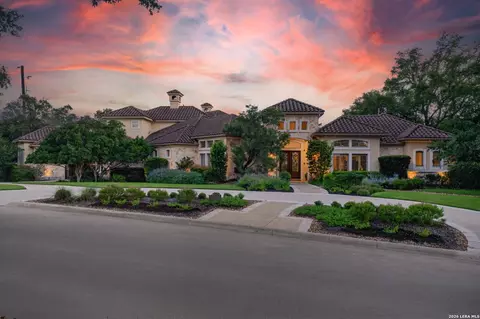 14 Champions Way, San Antonio, TX 78258