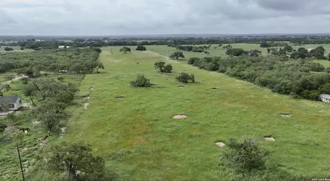 16168 E Gable, Saint Hedwig, TX 78152