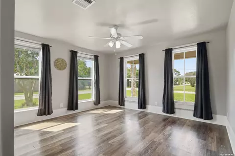 Other - 600 W W Park, Devine, TX 78016 photo 1 of 3