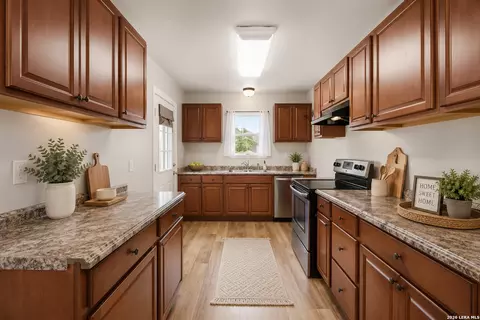 Kitchen - 600 W W Park, Devine, TX 78016 photo 1 of 4