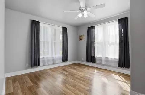 Bedroom - 600 W W Park, Devine, TX 78016 photo 1 of 1