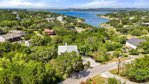 971 Barbara Dr, Canyon Lake, TX 78133