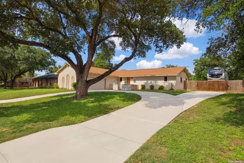 5606 Oolooteka, San Antonio, TX 78218