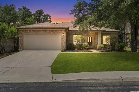 5803 Welsch Vw, San Antonio, TX 78249