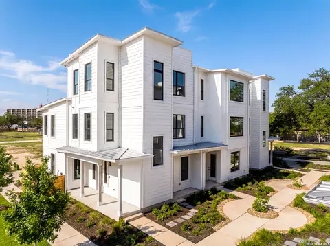 414 Santa Clara Pl #BLDG . 2, San Antonio, TX 78210