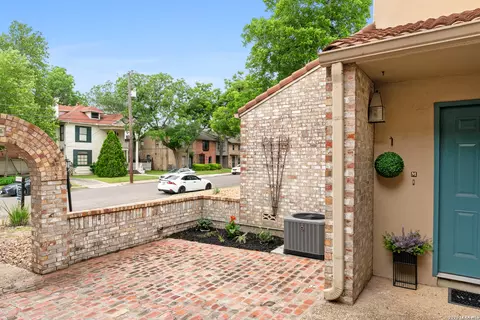 201 W Craig #M, San Antonio, TX 78212