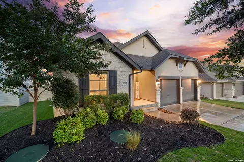1154 Thicket Ln, New Braunfels, TX 78132