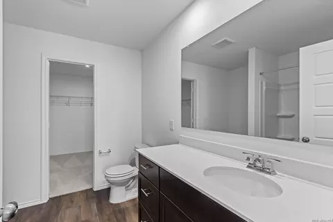 Bath - 1238 Punta Mita St, Converse, TX 78109 photo 1 of 3