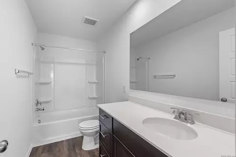 Bath - 1238 Punta Mita St, Converse, TX 78109 photo 3 of 3