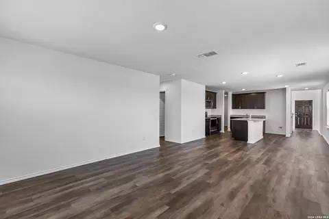 Living - 1238 Punta Mita St, Converse, TX 78109 photo 5 of 6