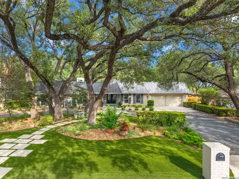 10106 N Manton Ln, San Antonio, TX 78213