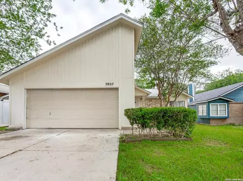 5807 Larkdale Dr, San Antonio, TX 78233