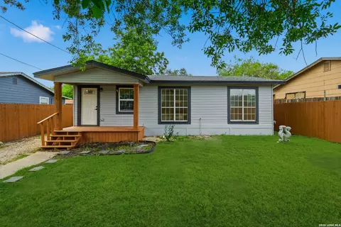 534 Aaron Pl, San Antonio, TX 78221