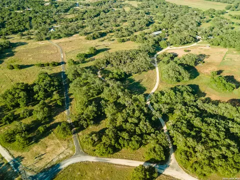 View/Area - 228 Post Oak Ln, Utopia, TX 78884 photo 6 of 13