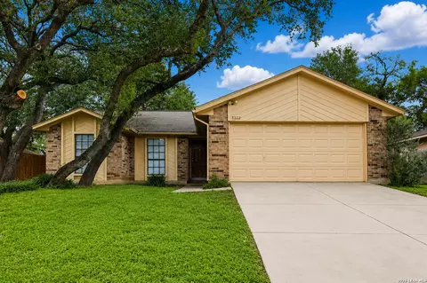 8322 Timber Gln, San Antonio, TX 78250