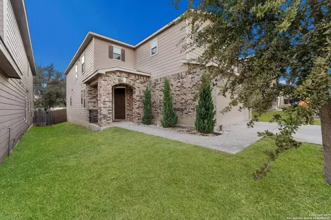 1623 Iron Crk, San Antonio, TX 78245