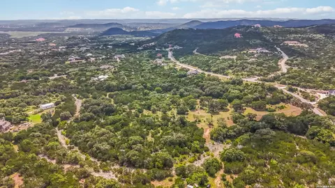 186 Private Road 1712, Mico, TX 78056