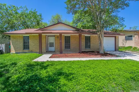 129 Meadow Dr, Converse, TX 78109