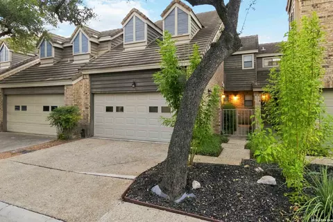 4507 Smokey Wood Ln, San Antonio, TX 78249