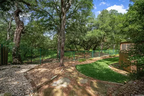 2917 Bent Tree Dr, Schertz, TX 78154