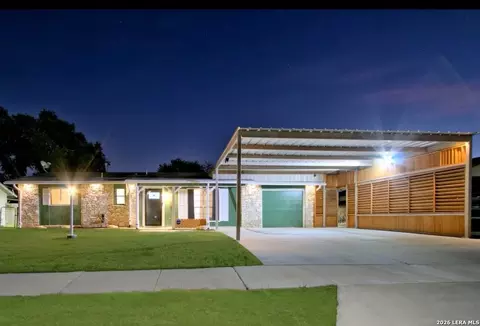 7226 Westglade Dr, San Antonio, TX 78227