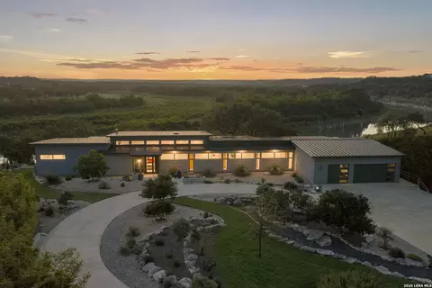 352 Arthur Ct, Spring Branch, TX 78070