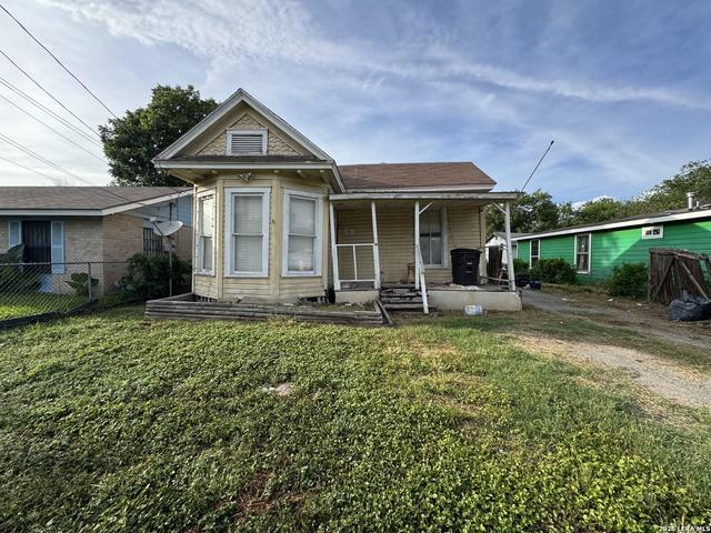 1027 Vermont St, San Antonio, TX 78211