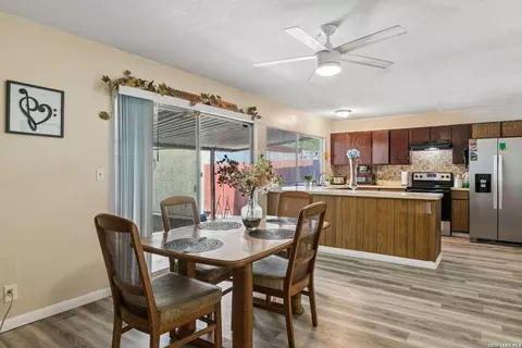 6934 Neston Dr, San Antonio, TX 78239