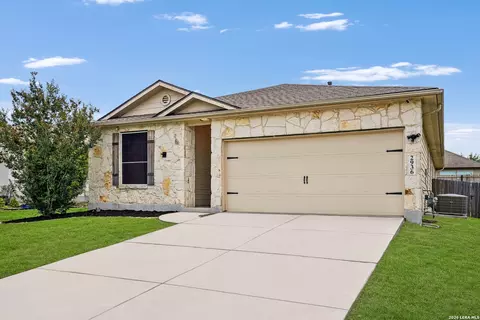 2936 Redtip Dr, Schertz, TX 78108