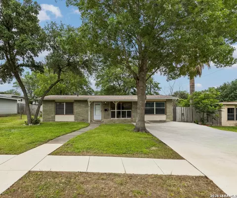 342 Maplewood Ln, San Antonio, TX 78216