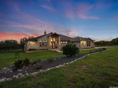 8030 Sky Vis, San Antonio, TX 78266