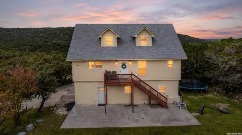 1722 County Road 270, Mico, TX 78056