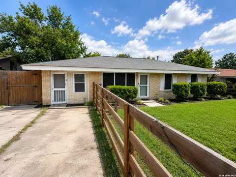 6211 Fir Valley Dr, San Antonio, TX 78242