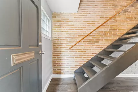 408 Ira #9, San Antonio, TX 78209