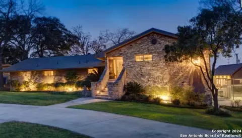 124 Harriet Dr, San Antonio, TX 78216