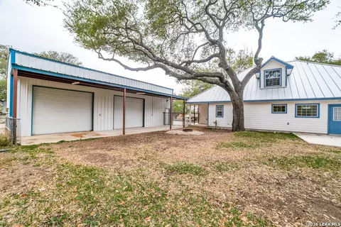 Exterior - 325 Sollock, Devine, TX 78016 photo 6 of 12