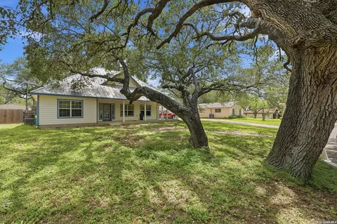 Other - 325 Sollock, Devine, TX 78016 photo 1 of 12