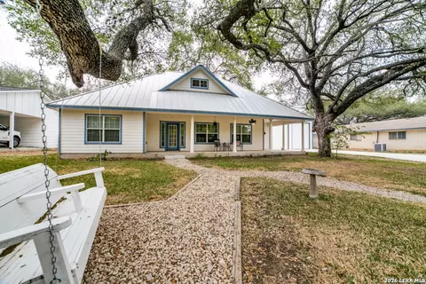 Exterior - 325 Sollock, Devine, TX 78016 photo 4 of 12